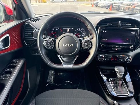 Used 2022 Kia Soul Turbo image 13