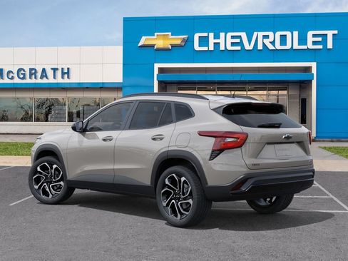 New 2026 Chevrolet Trax RS w/ Driver Confidence Package FWD image 3