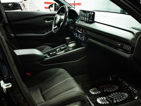 Used 2025 Honda Accord Sport image 13