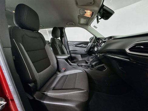 Used 2022 Chevrolet TrailBlazer LS AWD/4WD image 26