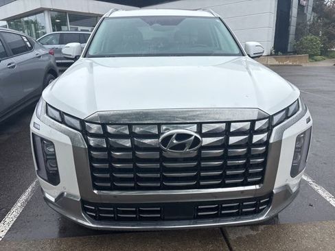Used 2023 Hyundai Palisade Calligraphy AWD/4WD image 2