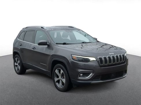 Certified 2019 Jeep Cherokee Limited w/ Luxury Group image 2