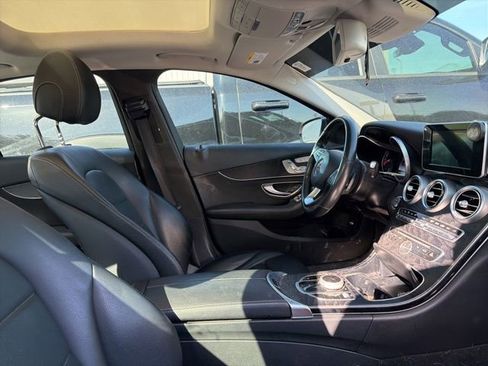 Used 2017 Mercedes-Benz C 300 4MATIC Sedan image 24