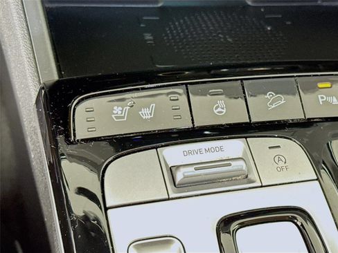Certified 2022 Hyundai Tucson Limited FWD image 23