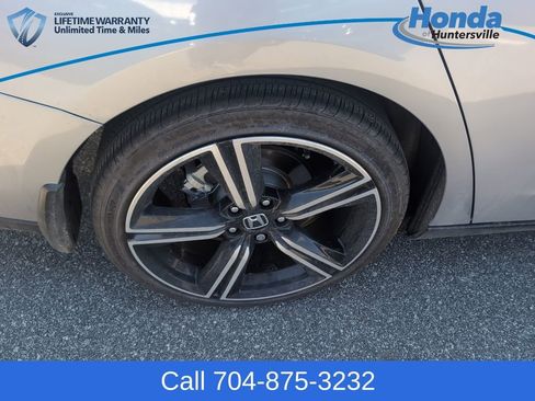 Used 2023 Honda Accord Sport image 10