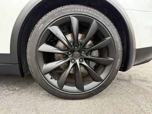 Used 2019 Tesla Model X Long Range image 26