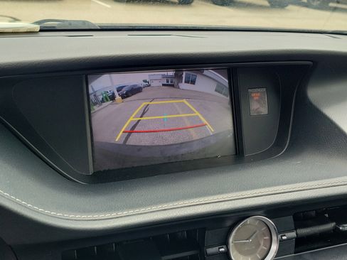 Used 2018 Lexus ES 350 w/ Luxury Package w/Wood Trim FWD image 27