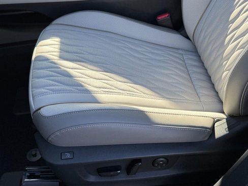 New 2026 INFINITI QX60 Autograph w/ Dark Cargo Package image 16