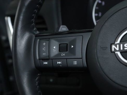 Used 2022 Nissan Rogue SL w/ SL Premium Package image 24