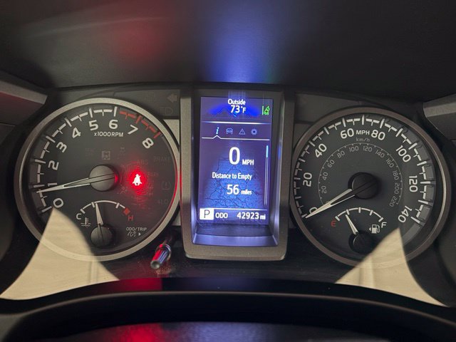 Used 2020 Toyota Tacoma TRD Sport w/ Technology Package AWD/4WD image 17