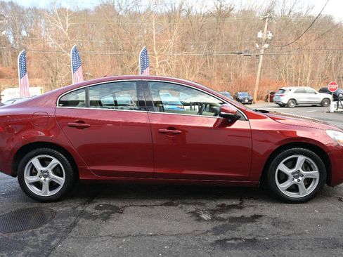 Used 2013 Volvo S60 T5 image 8