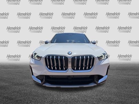 Used 2024 BMW X1 xDrive28i w/ Convenience Package AWD/4WD image 3