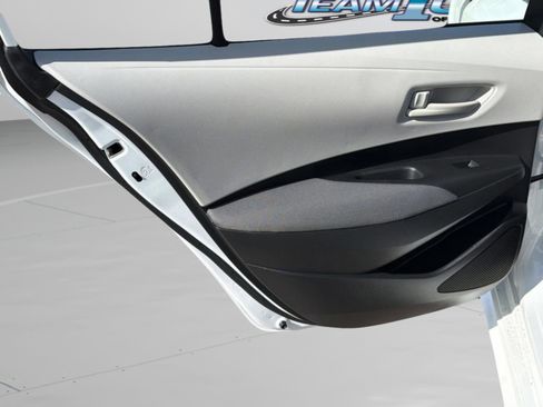 Used 2023 Toyota Corolla LE FWD image 27