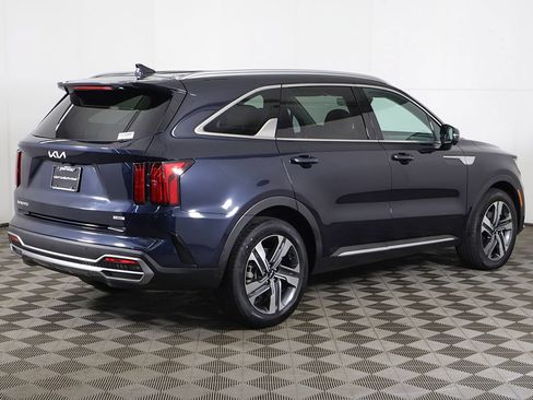 Certified 2023 Kia Sorento SX Prestige AWD/4WD image 14