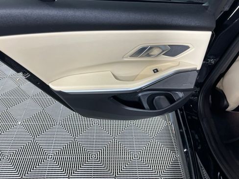 Used 2023 BMW M340i w/ Premium Package image 28