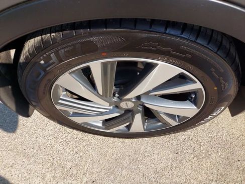 Used 2015 Nissan Murano Platinum w/ Platinum Technology Package AWD/4WD image 19