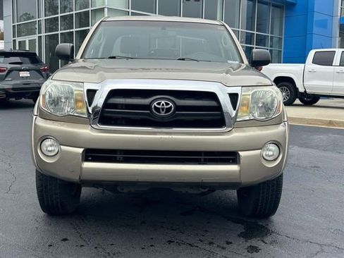 Used 2008 Toyota Tacoma PreRunner image 2