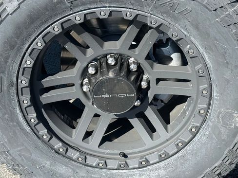 New 2026 Ford F250 Lariat w/ Black Appearance Package image 13