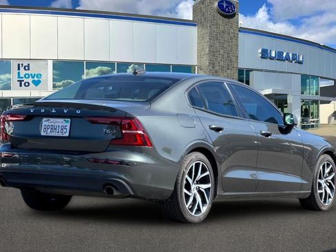 Used 2019 Volvo S60 T6 Momentum w/ Premium Package AWD/4WD image 2