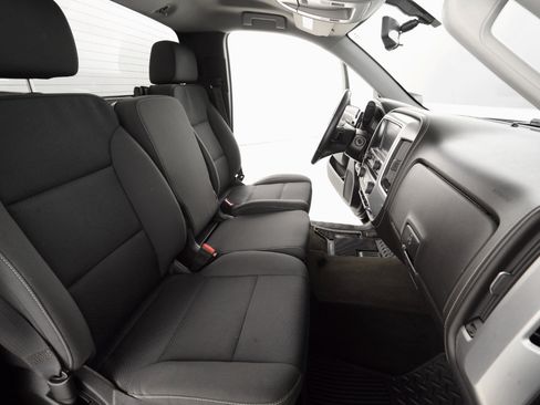 Used 2017 GMC Sierra 1500 SLE image 22