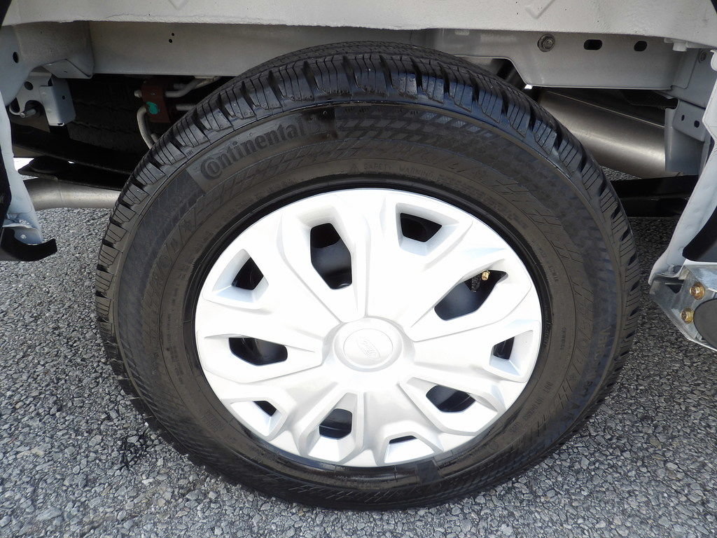 Used 2025 Ford Transit 250 Low Roof w/ Exterior Upgrade Package RWD image 49