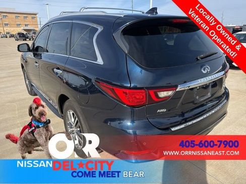 Used 2020 INFINITI QX60 Luxe w/ Essential Package image 3