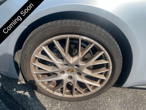 Used 2018 Porsche Panamera 4 AWD/4WD image 27