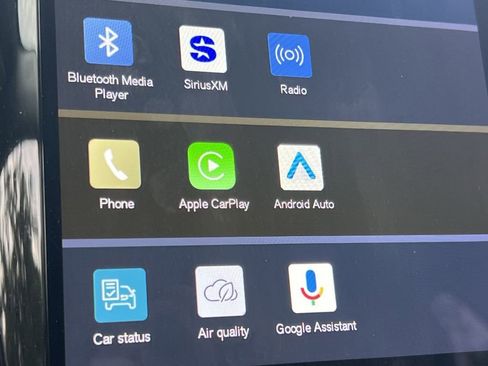 Used 2023 Volvo XC60 B5 Plus w/ Protection Package image 19