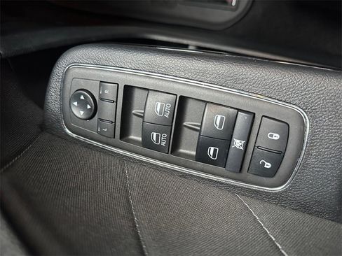 Used 2021 Dodge Charger SXT w/ Blacktop Package image 26