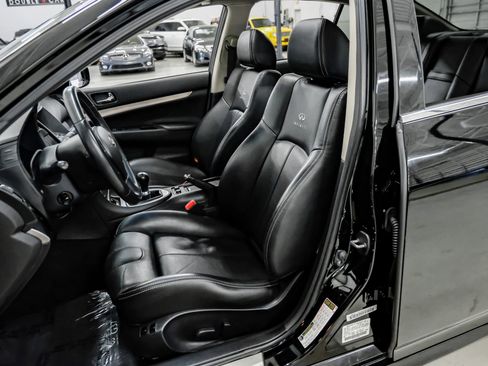 Used 2013 INFINITI G37 Sport image 33