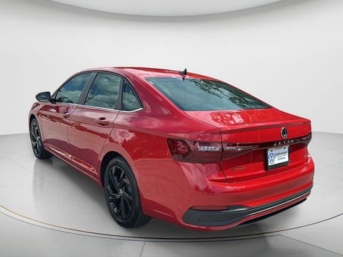 New 2026 Volkswagen Jetta SE FWD image 7