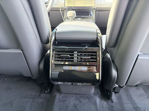 New 2026 Land Rover Range Rover Sport Dynamic SE image 19