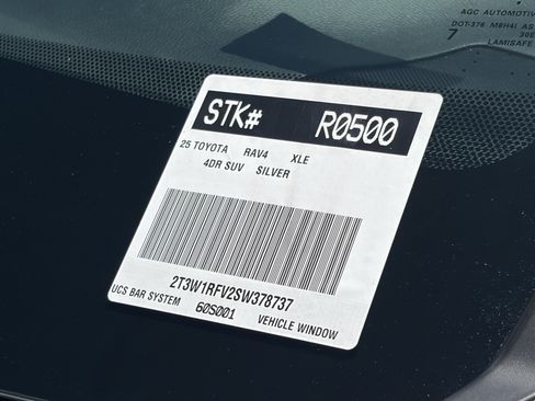 Certified 2025 Toyota RAV4 XLE FWD image 31