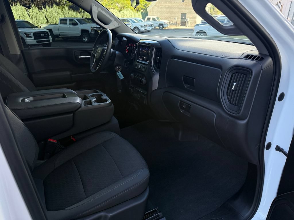 Used 2022 Chevrolet Silverado 1500 Custom w/ Safety Confidence Package AWD/4WD image 38