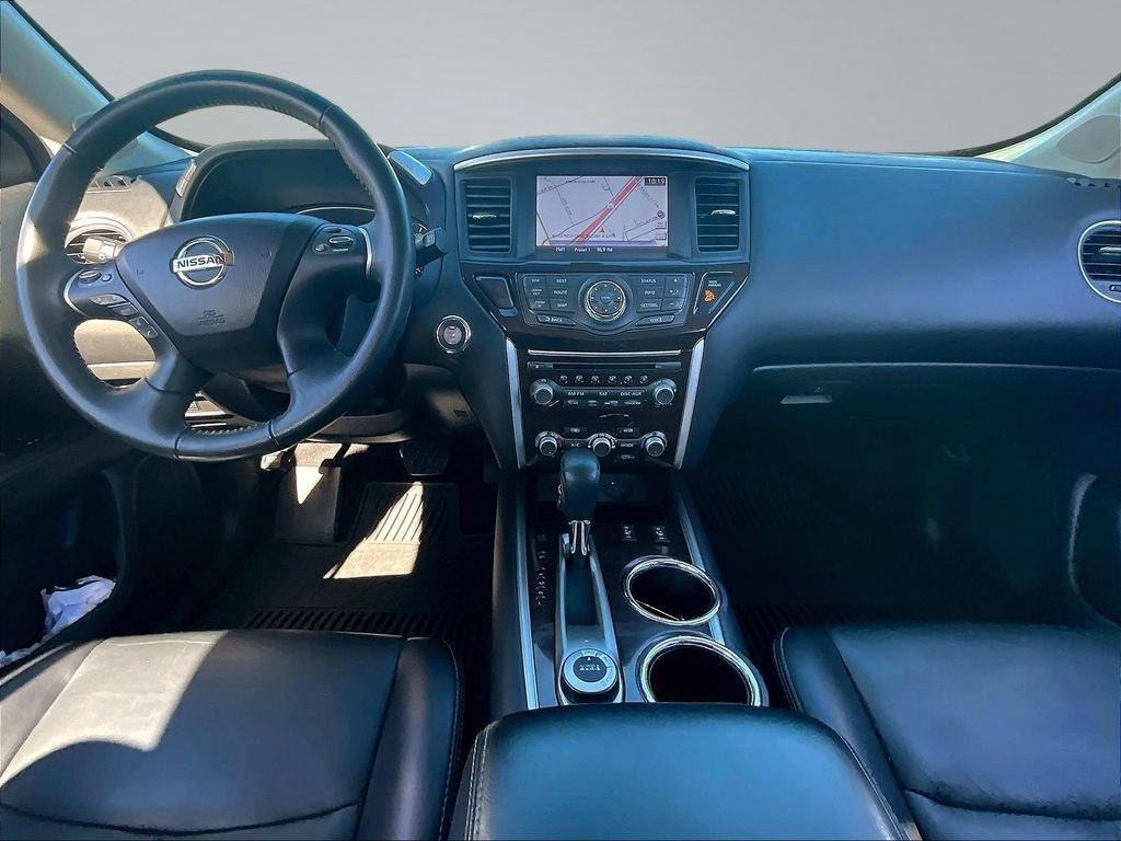 Used 2014 Nissan Pathfinder SL w/ SL Tech Package AWD/4WD image 9