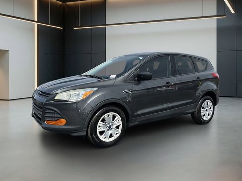 Used 2016 Ford Escape S FWD image 1