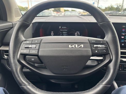 Used 2026 Kia Sportage LX FWD image 27