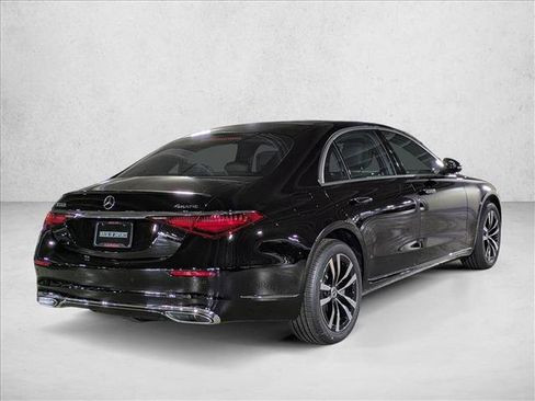 New 2026 Mercedes-Benz S 500 4MATIC image 2