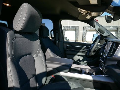 New 2026 RAM 1500 Big Horn AWD/4WD image 13