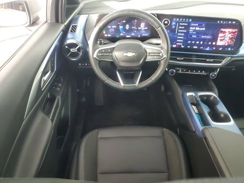Used 2025 Chevrolet Equinox EV LT FWD image 14