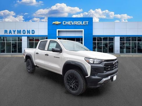 New 2026 Chevrolet Colorado Trail Boss AWD/4WD image 1