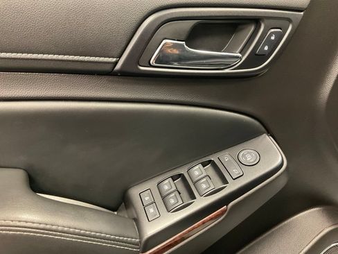 Used 2016 GMC Yukon SLE w/ Convenience Package AWD/4WD image 16