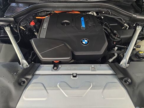 Used 2021 BMW X3 xDrive30e w/ Executive Package AWD/4WD image 34