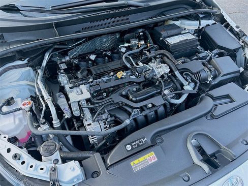 Used 2024 Toyota Corolla SE image 26