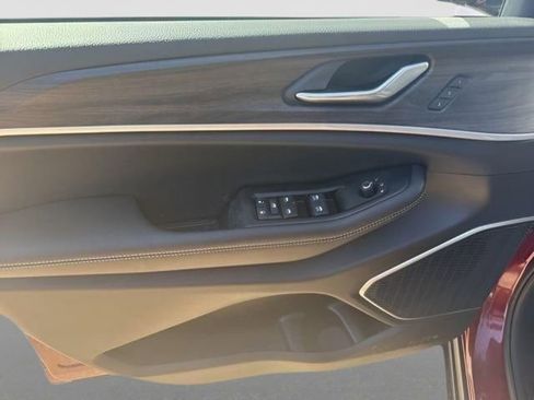 New 2026 Jeep Grand Cherokee L Limited AWD/4WD image 10