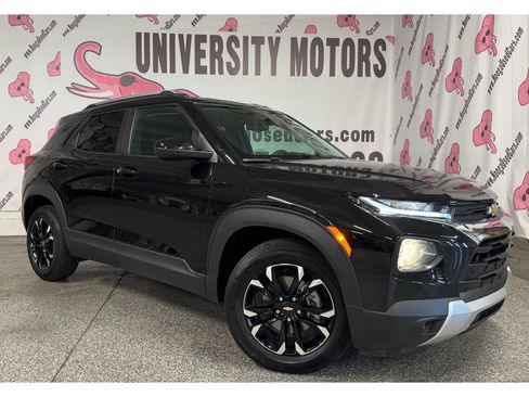 Used 2023 Chevrolet TrailBlazer LT image 2