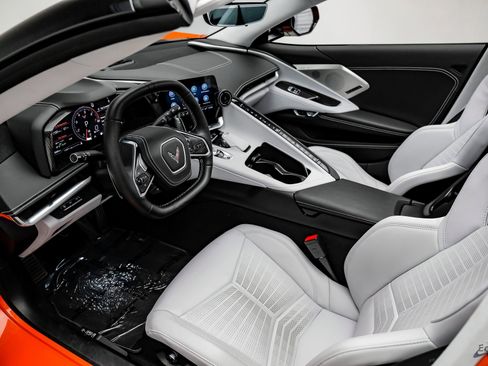 Used 2021 Chevrolet Corvette Stingray Premium Conv w/ Z51 Performance Package image 47