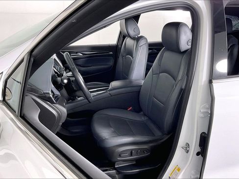 Used 2022 Buick Enclave Premium image 35