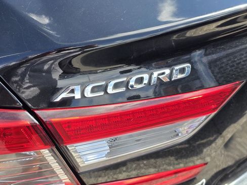 Used 2020 Honda Accord EX image 5