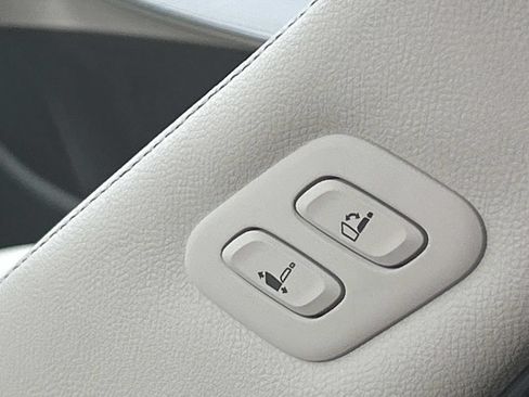 New 2026 Genesis GV70 2.5T Advanced AWD/4WD image 24